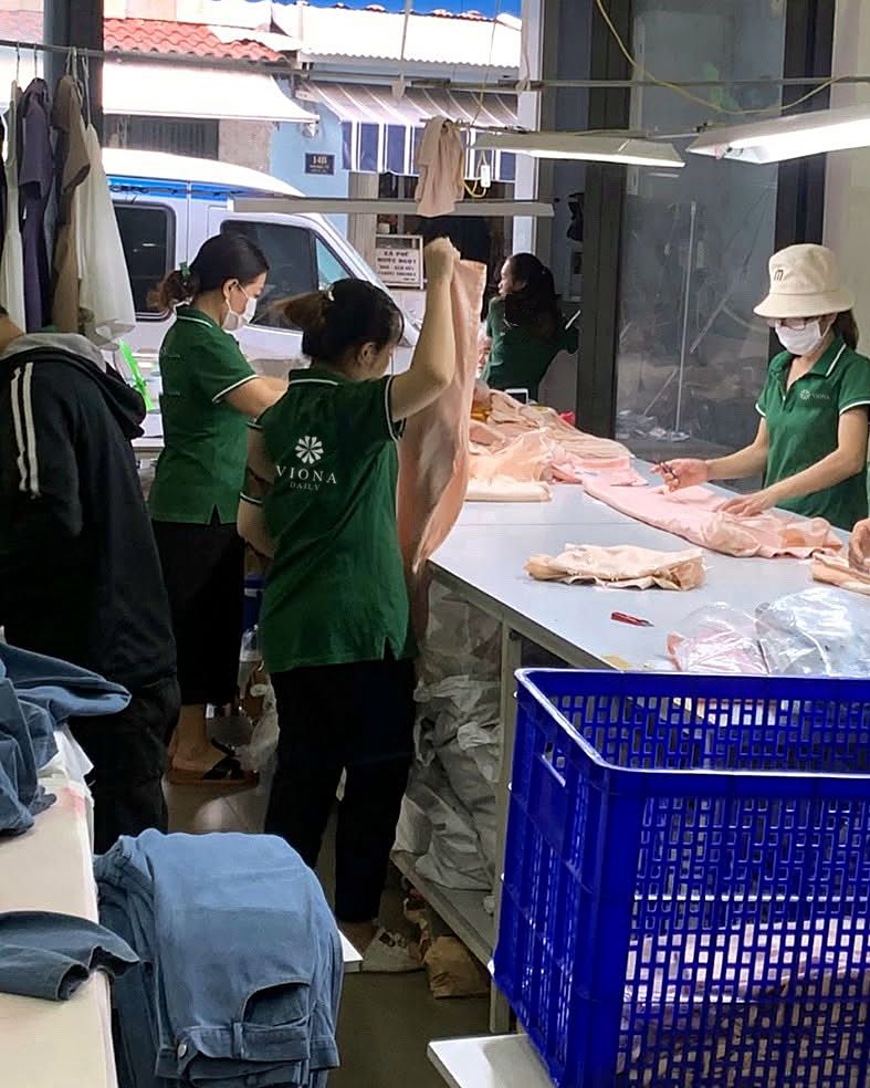 Sorting and finishing garments
